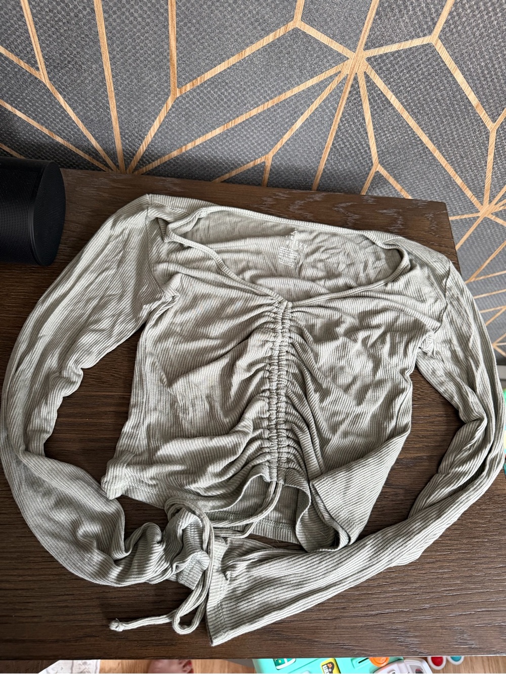 American Eagle Outfitters Ruched Long-Sleeve Top in Sage Green
